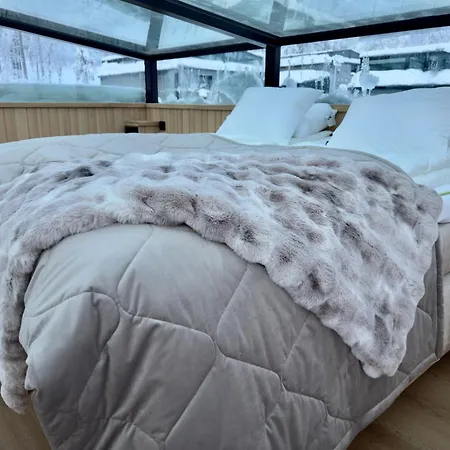 Lapland Luxury Igloos A *